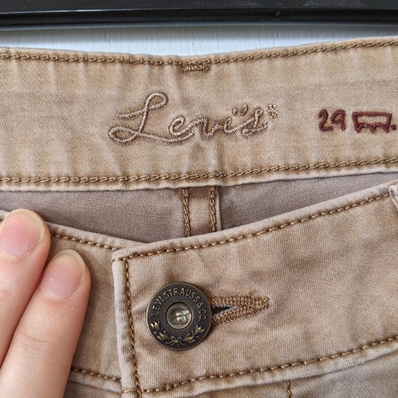 Levi's Pants - Picture 2 of 7